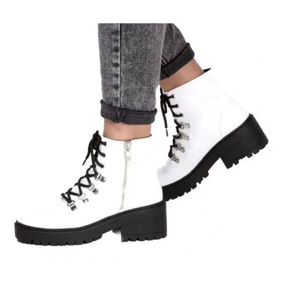 Skechers Weekend Best White Memory Form Lace Up Side Zip Combat Lug Boots 7.5 - Picture 1 of 12